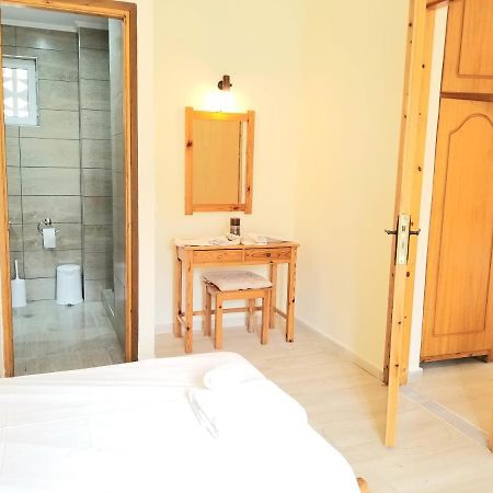 Апартаменти Corfu Escape Five Айос-Єорйос-Пагон Екстер'єр фото